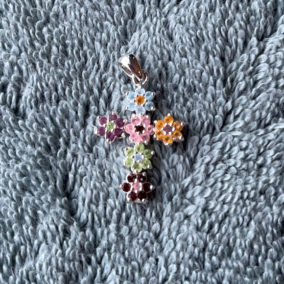 Beautiful Pastel Flower Cross Pendant - Picture 3 of 3